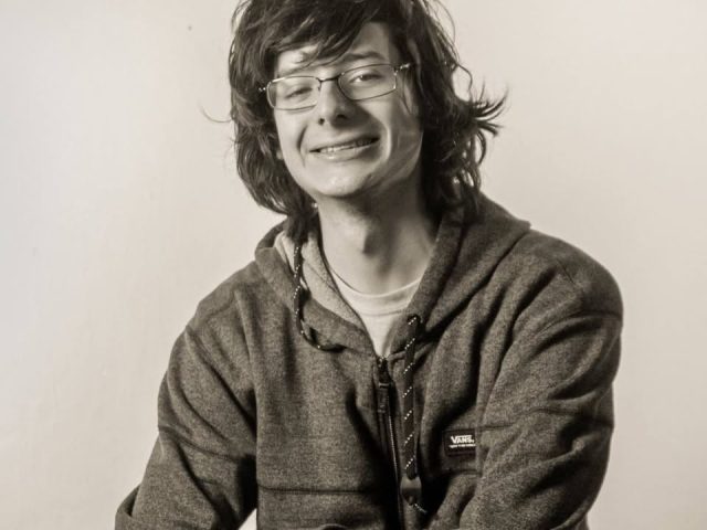 FM45 Unveils “I Know Why” – A Timeless Folk-Pop Sing-Along with Heart and Warmth